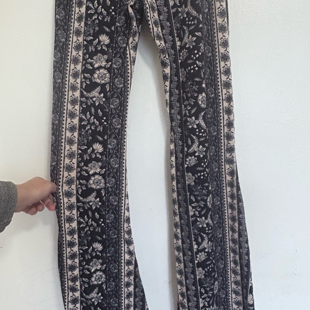 Flared leggings - Picture 5 of 6